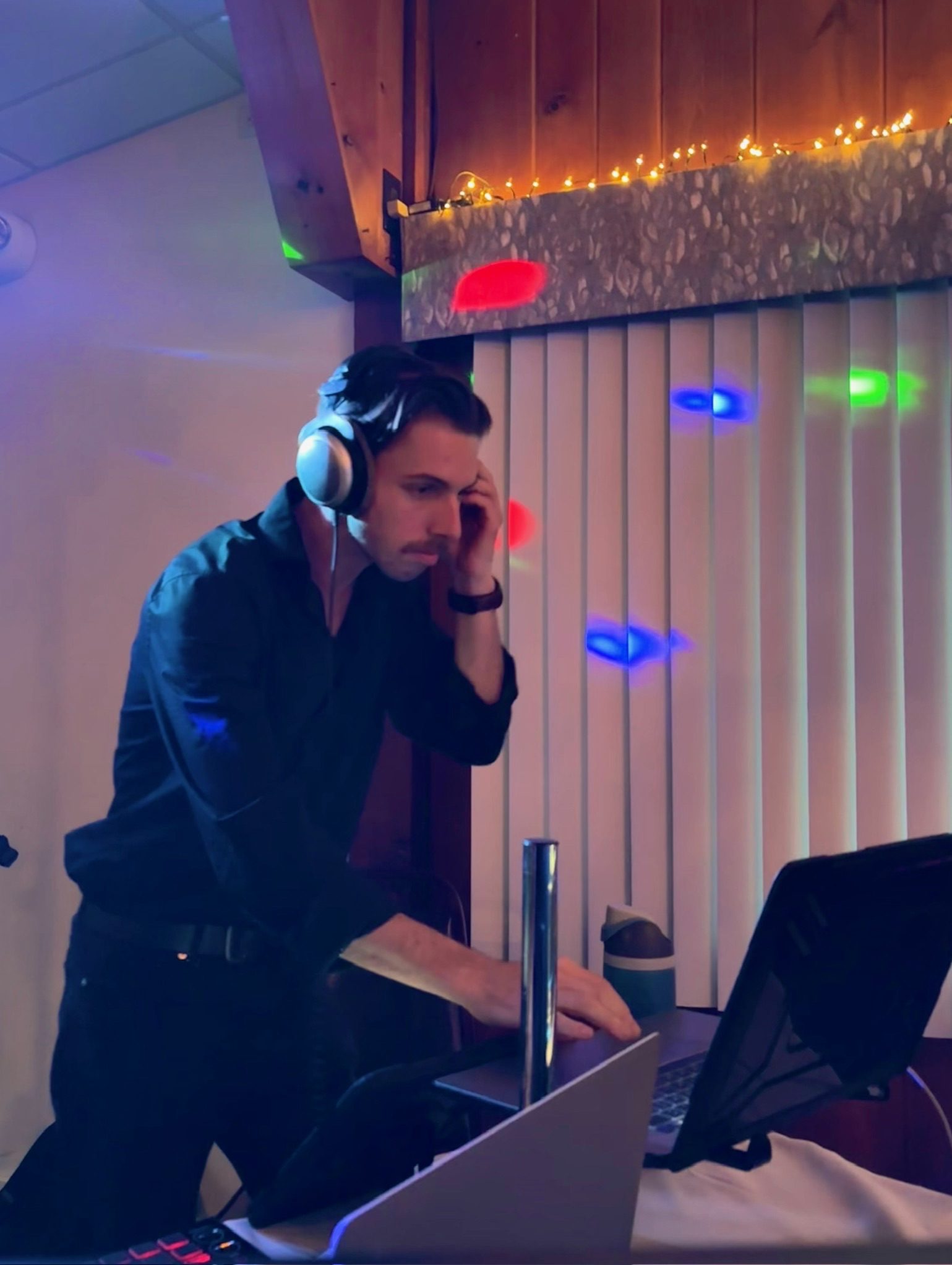 DJ Matty D performing